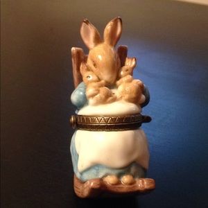 Beatrix Potter Limoge; Mom & Babies; FW & Co